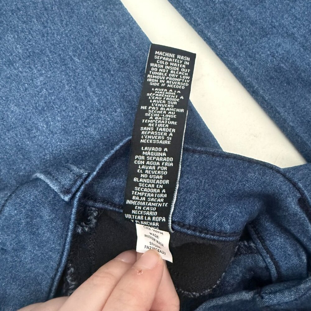 Fashion Nova Ultra-High-Waist Jegging Pants | Dark Wash | Size 11/30 - Picture 8 of 9